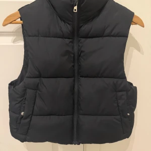 Dunväst - Dunväst endast använd 1 gång