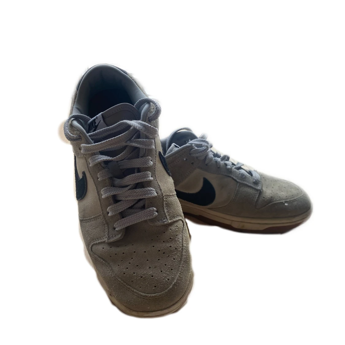 Nike Dunk Low i grå mocka - 3