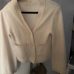 Arket kofta - Så så fin! Från Arket. Storlek XS. 100% ull