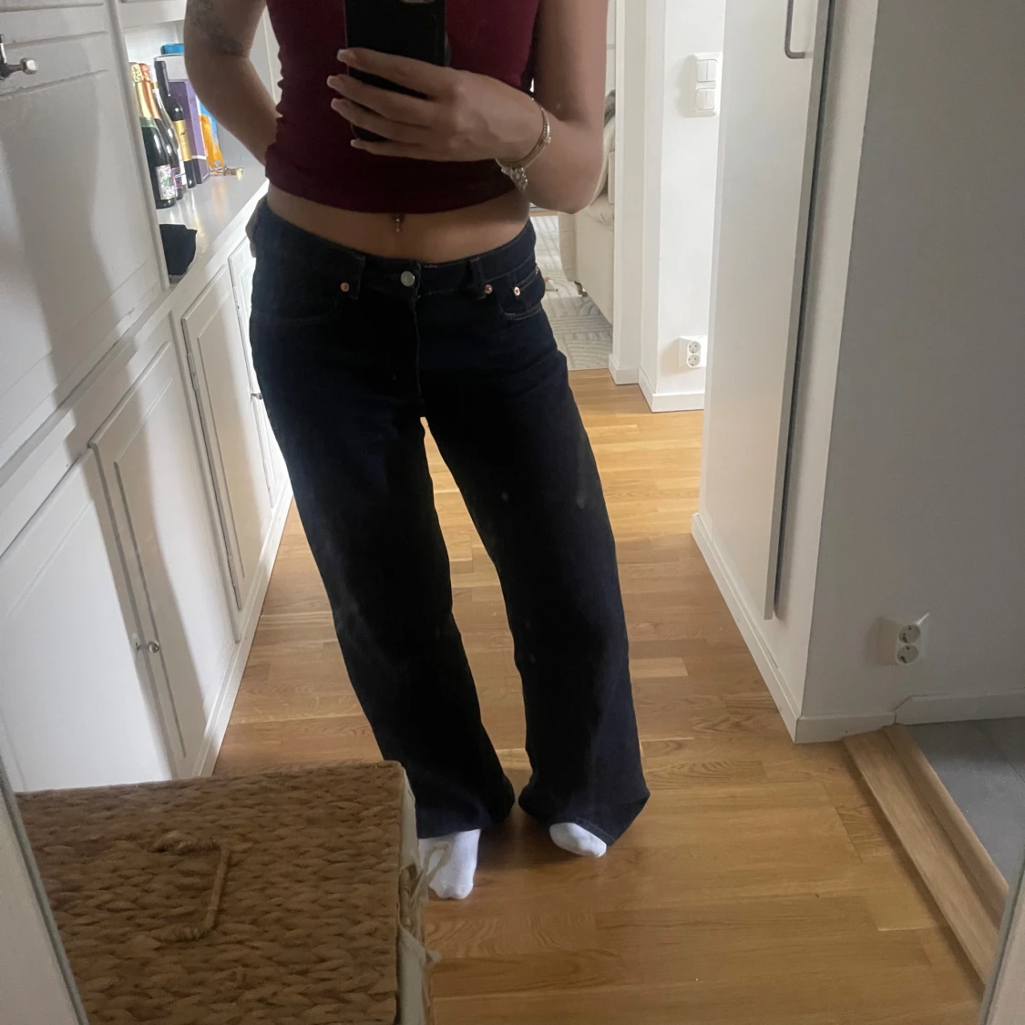 Mörkblå wide jeans med hög midja