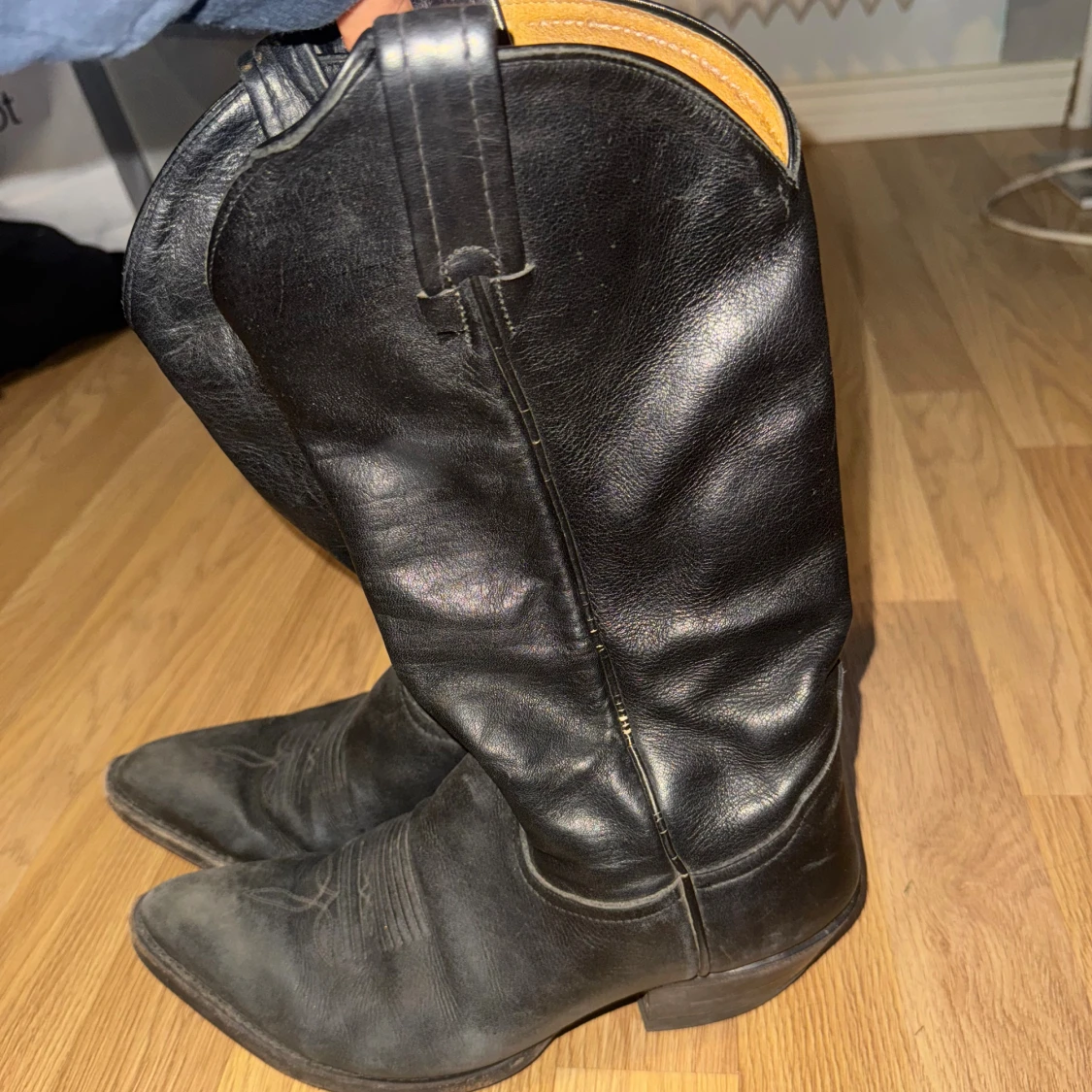 Svarta cowboy boots i skinn - 3