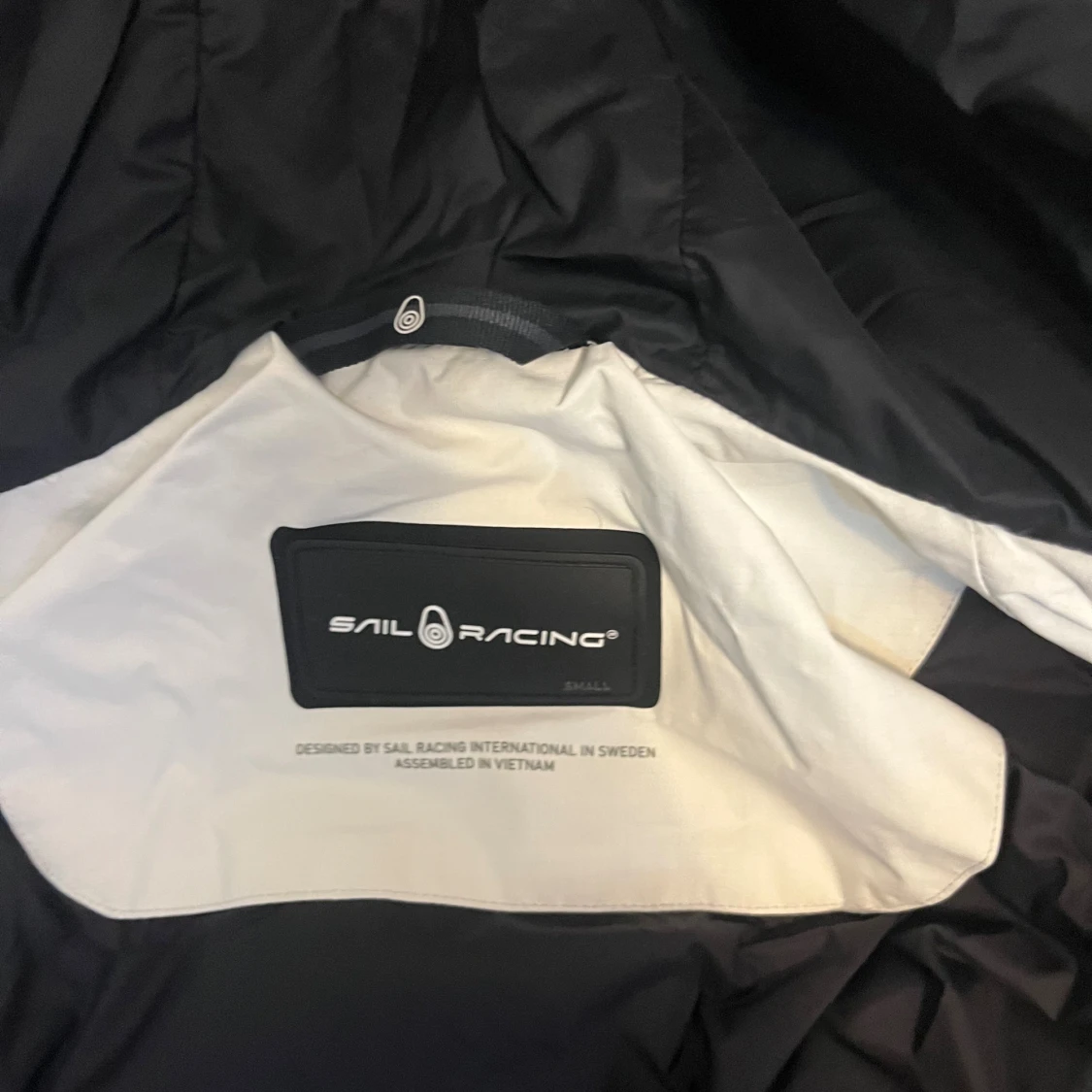 Vit pufferjacka från Sail Racing