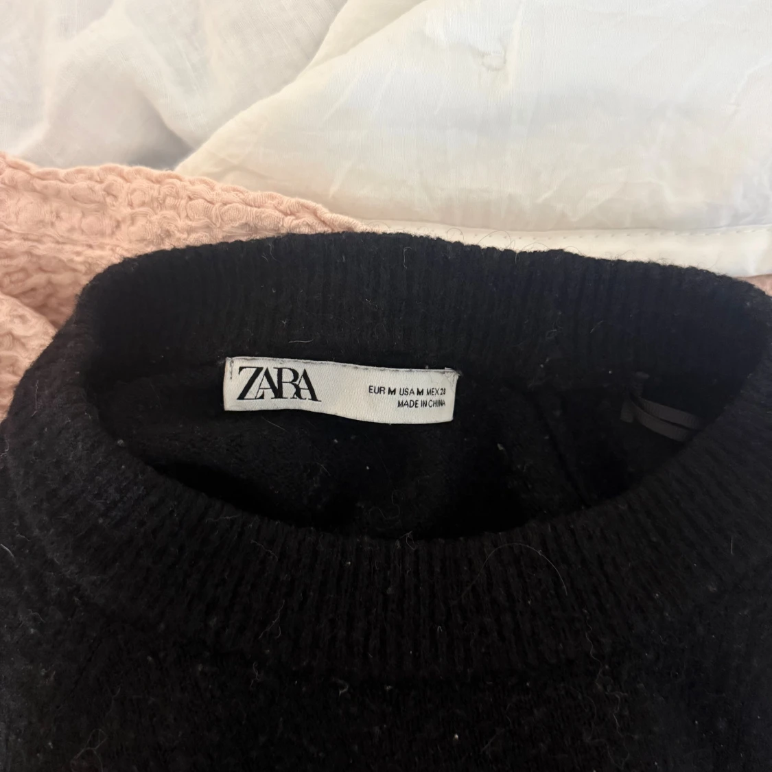 Svart stickad tröja från Zara - 1