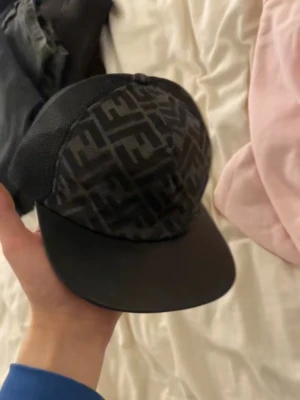 Keps - Fendi keps helt ny onesize väldigt bra kvalite & helt sanlöst pris