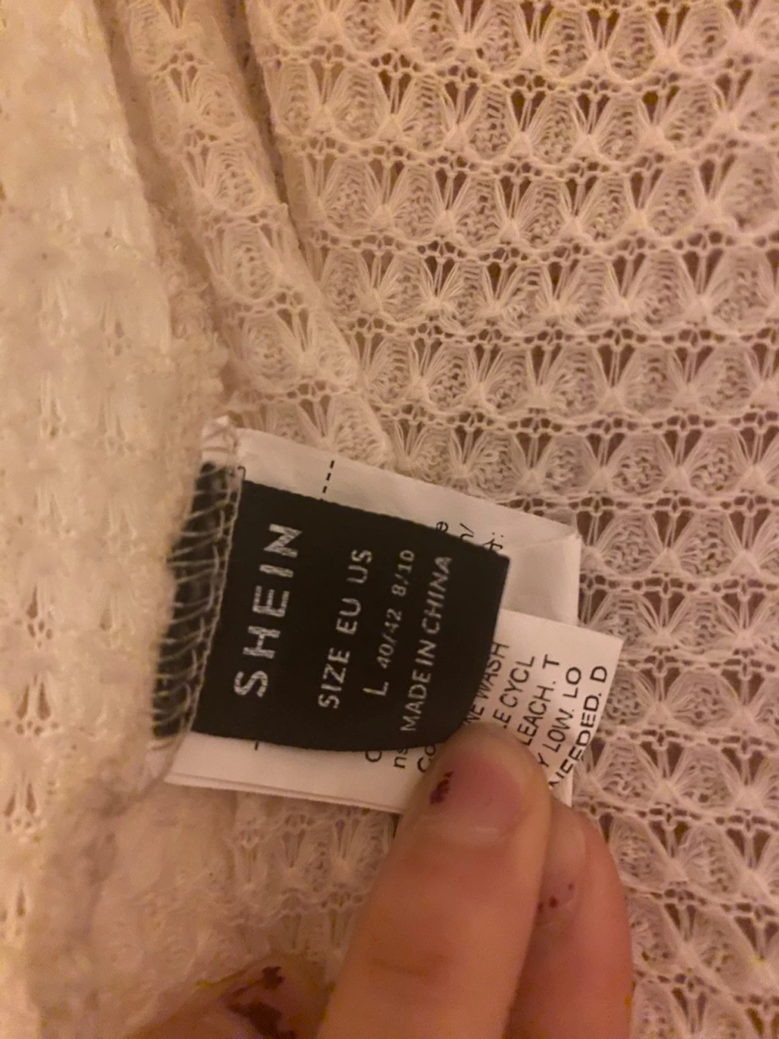 Vit croppad linnetopp med kedjedetalj - 4