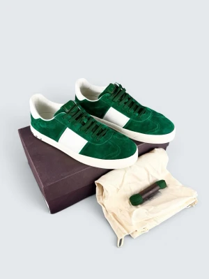 Valentino Flycrew Sneakers - Skick: 9/10, som nya. | Ingår: Skor, Box, dustbags och extrasnören. | Nypris: +- 7000 SEK. | Givetvis äkta! Hör av er om ni har några frågor.
