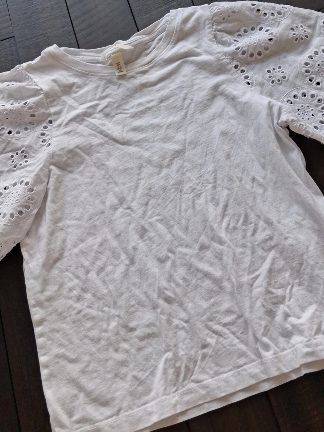 Vit blus med broderade ärmar H&M - 2