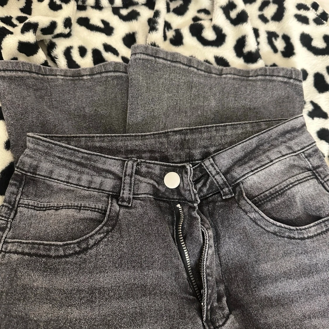 Mörkgrå bootcut jeans - 2