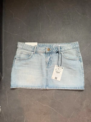 Jeanskjol - Aldrig använd! Lappen kvar