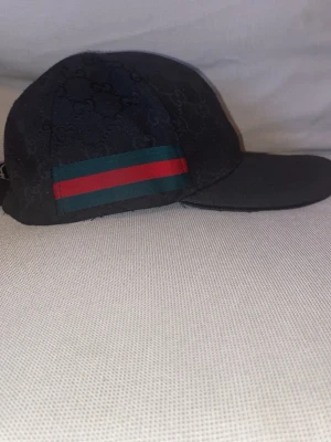 Svart GG keps  - Svart GG keps 