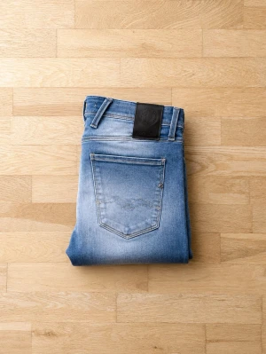 Replay Hyperflex - Replay jeans | Skick 8 | Nypris ca 2000kr mitt pris endast 499kr! | Storlek: W29 L30 | Priset är ej huggget i sten! 🪨 | Hör av dig vid minsta fråga eller fundering!📩