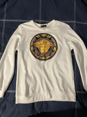 Medusa sweatshirt - Använd 4 gånger