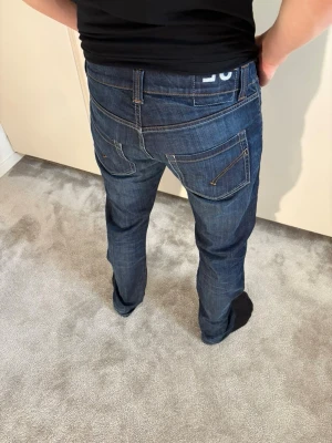 Dondup George  - Storlek: 35 || Skick: Mycket bra || Nypris: Ca 3499kr || Liknande produkter på profilen 🎉