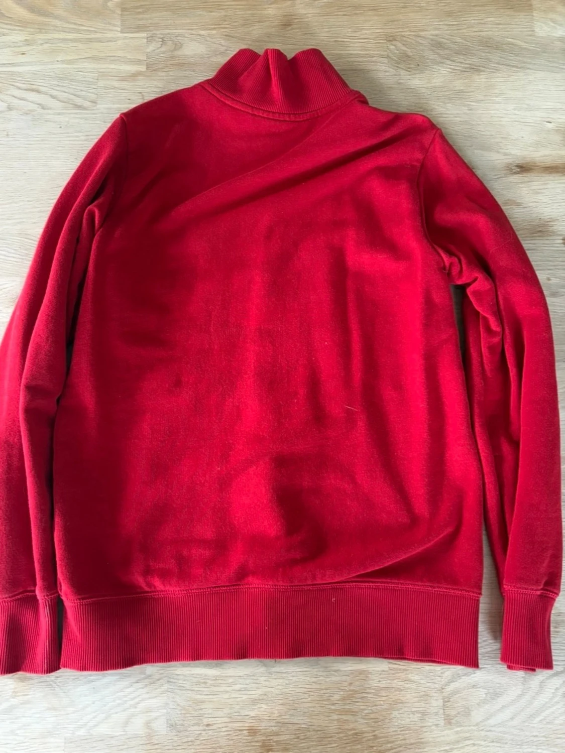 Röd united colors of benton hoodie - 1