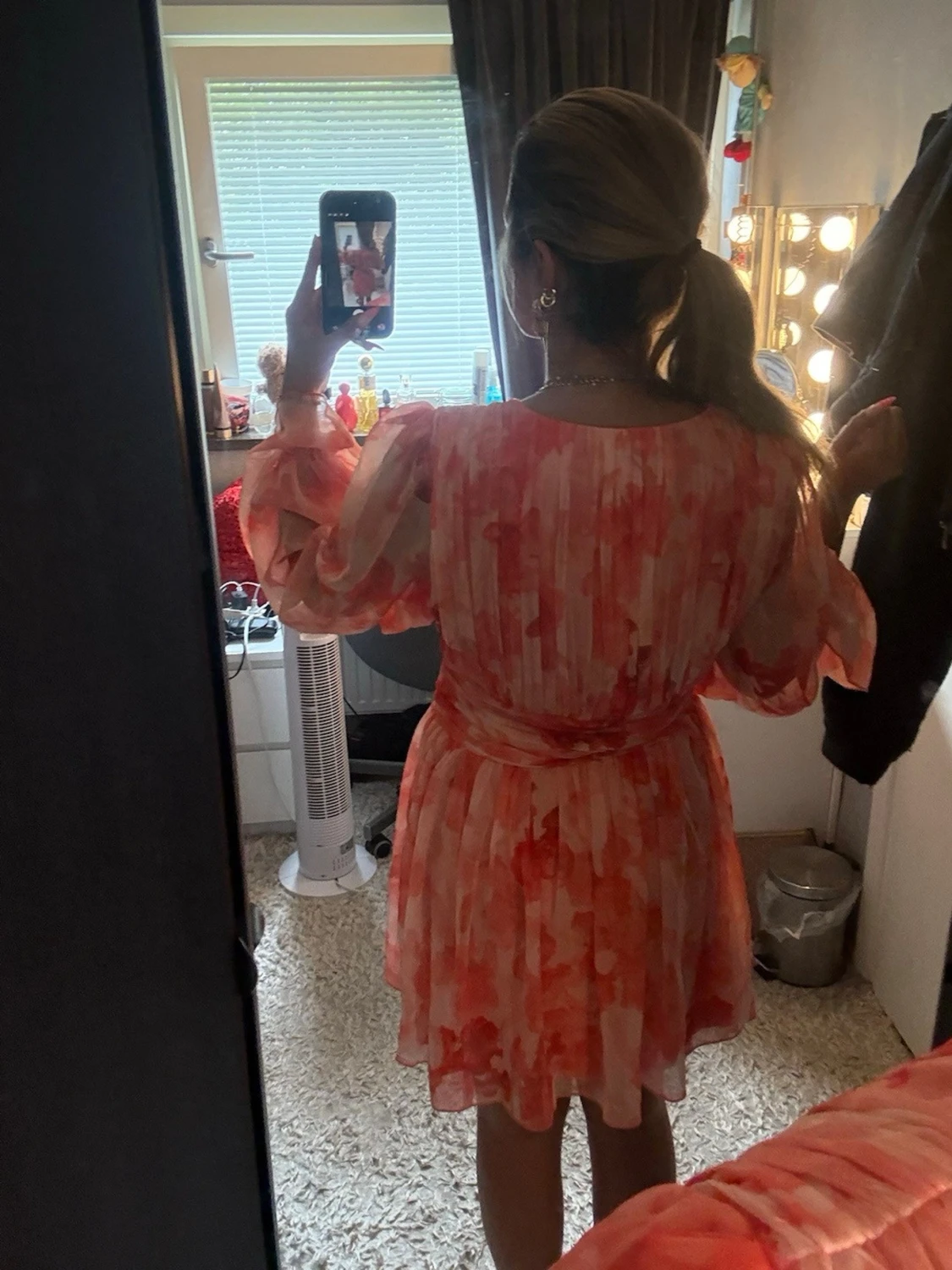 orange blommiga klänningen från nakd - 2