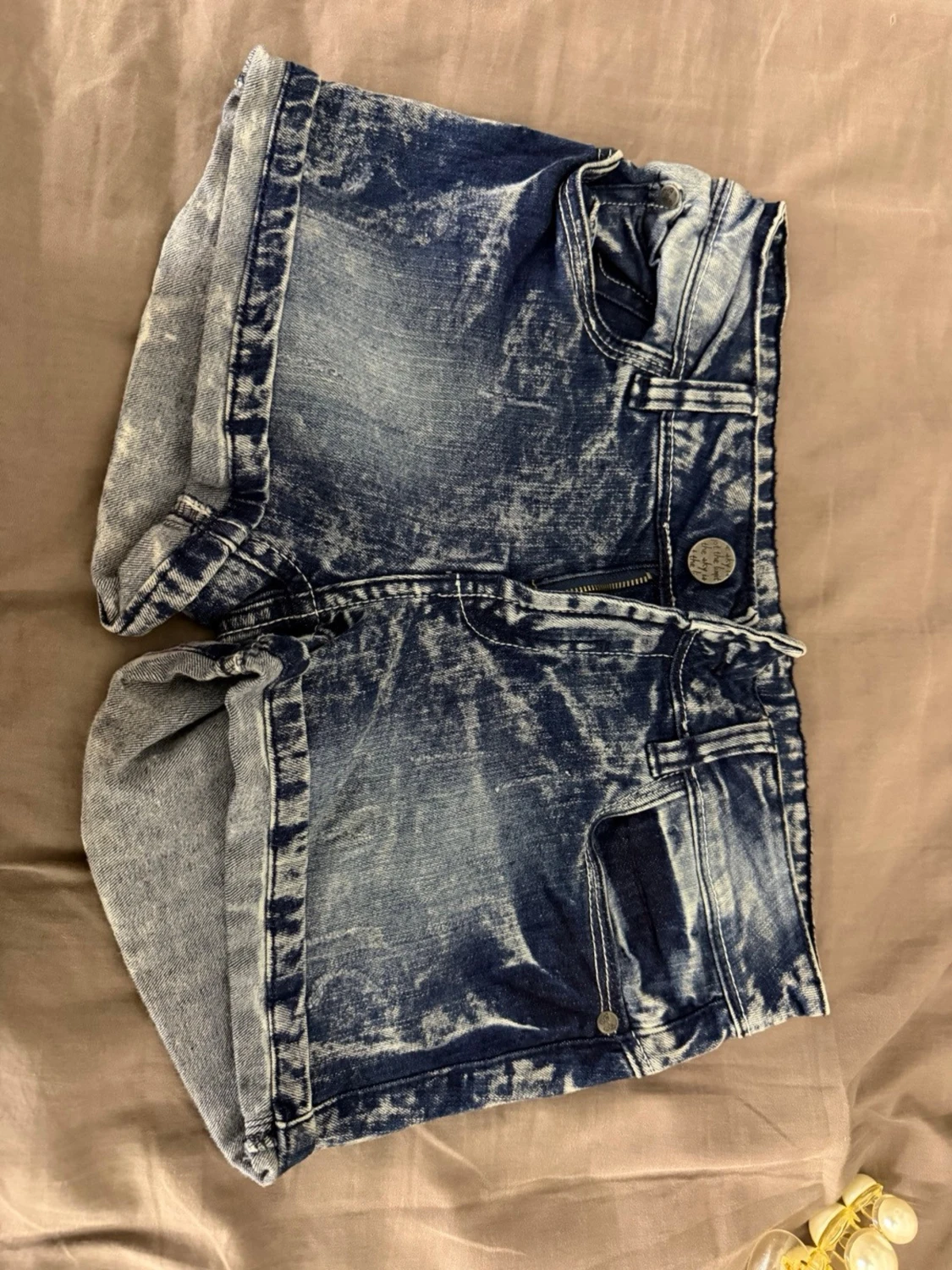 Blå denimshorts med tvättad look