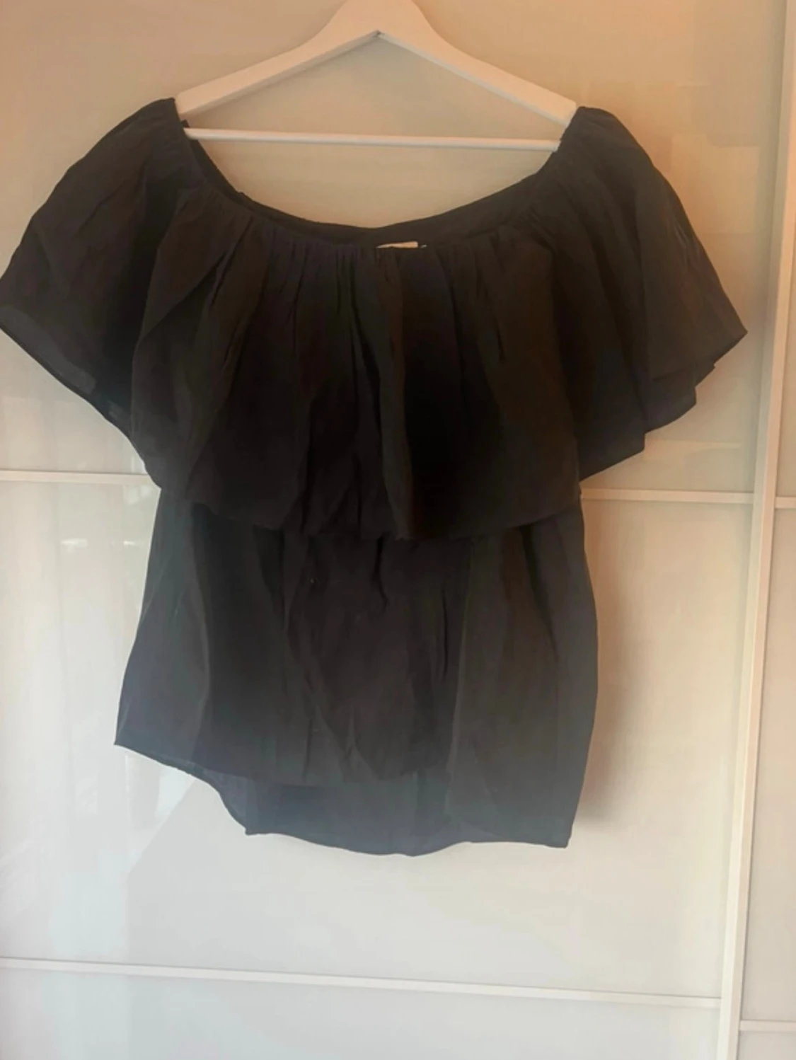 Off shoulder bljs