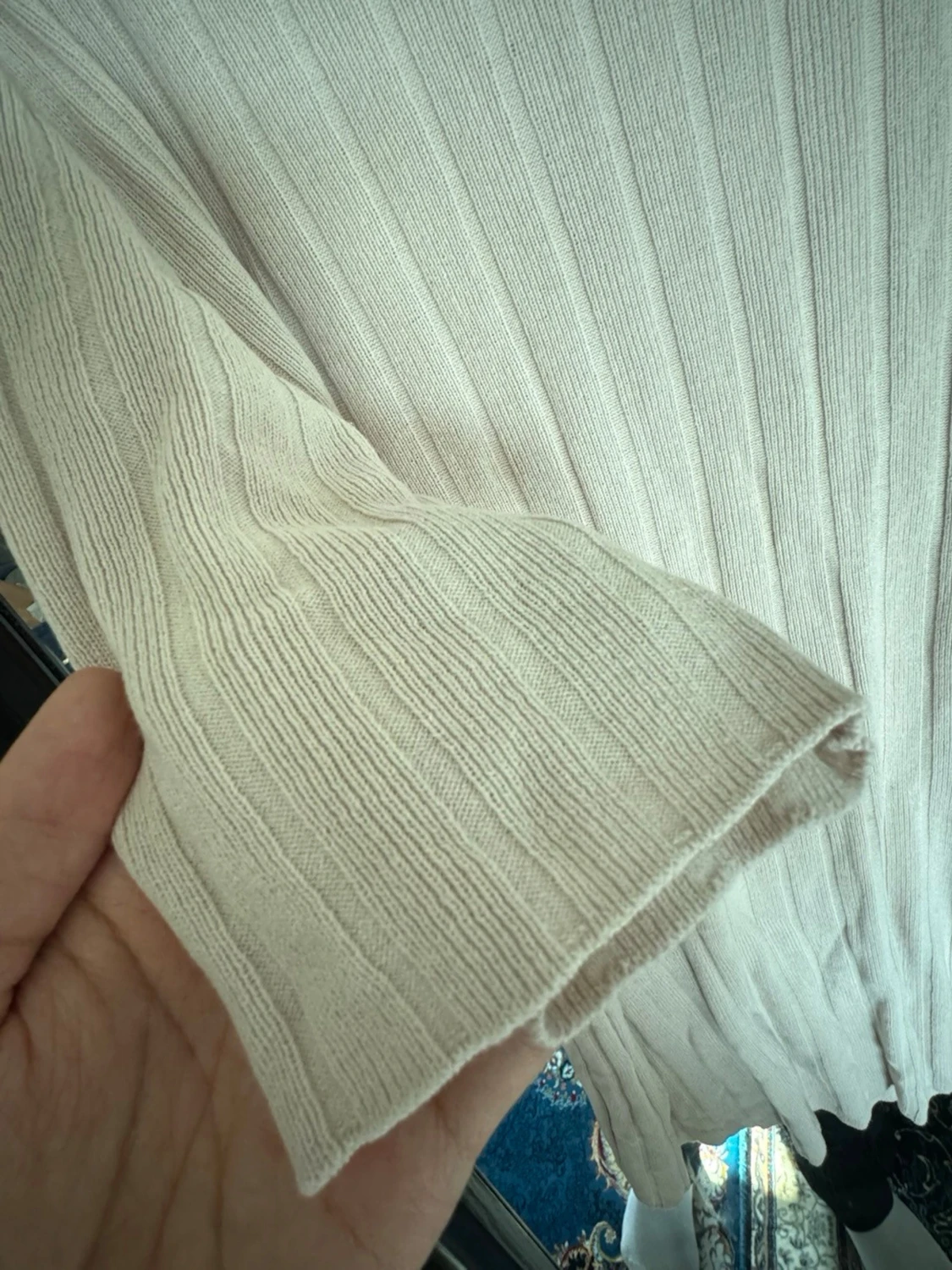 Beige ribbad topp med kort ärm - 2