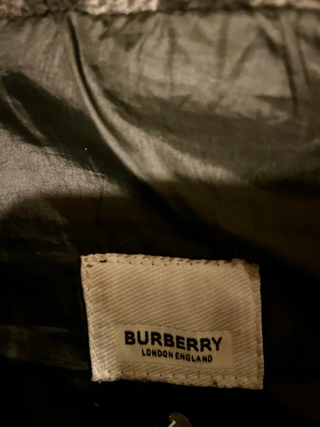 Svart pufferjacka från Burberry - 3
