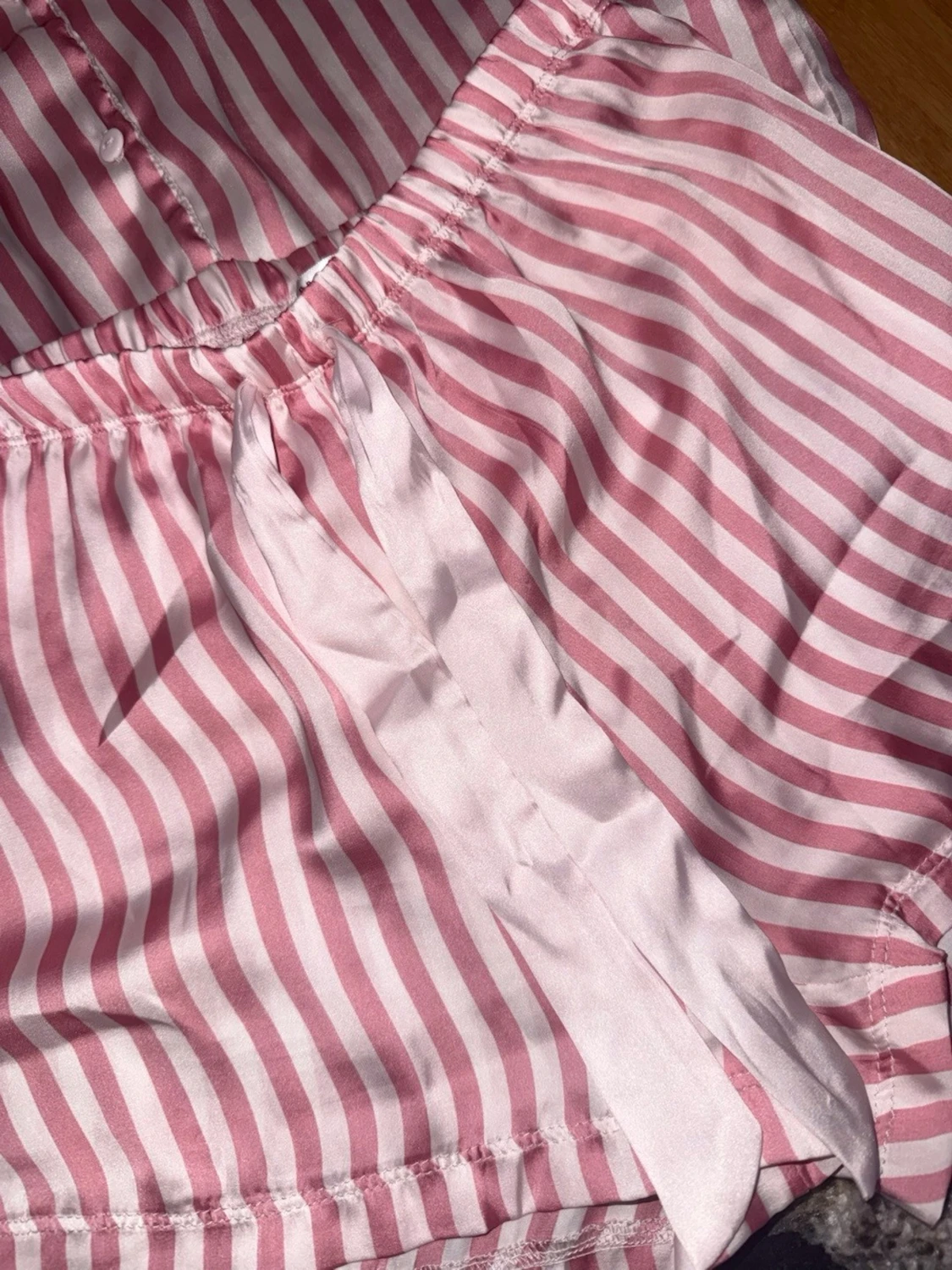 Randig satinpyjamas  - 2