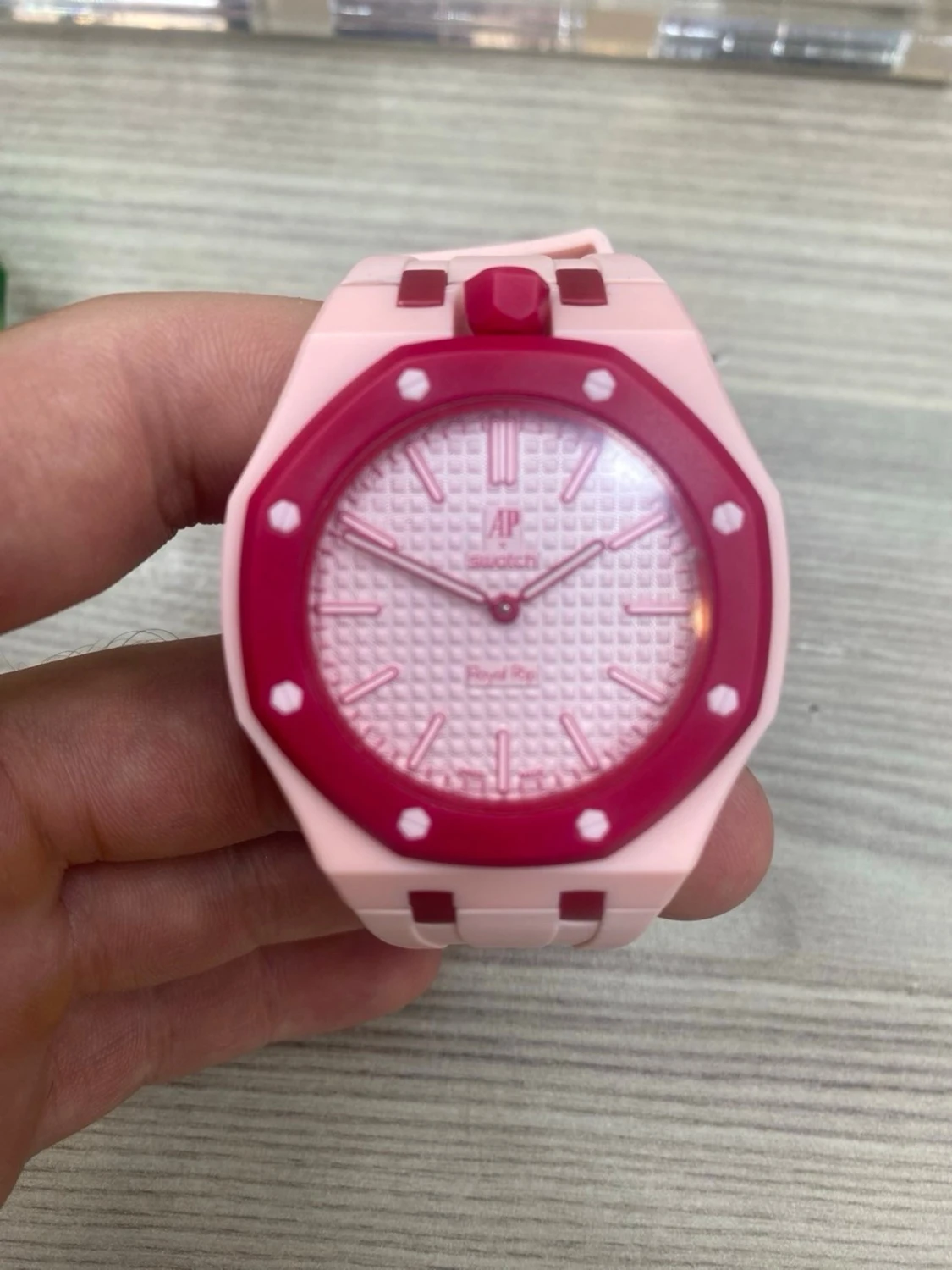  Swatch Royal Pop klockor - 2