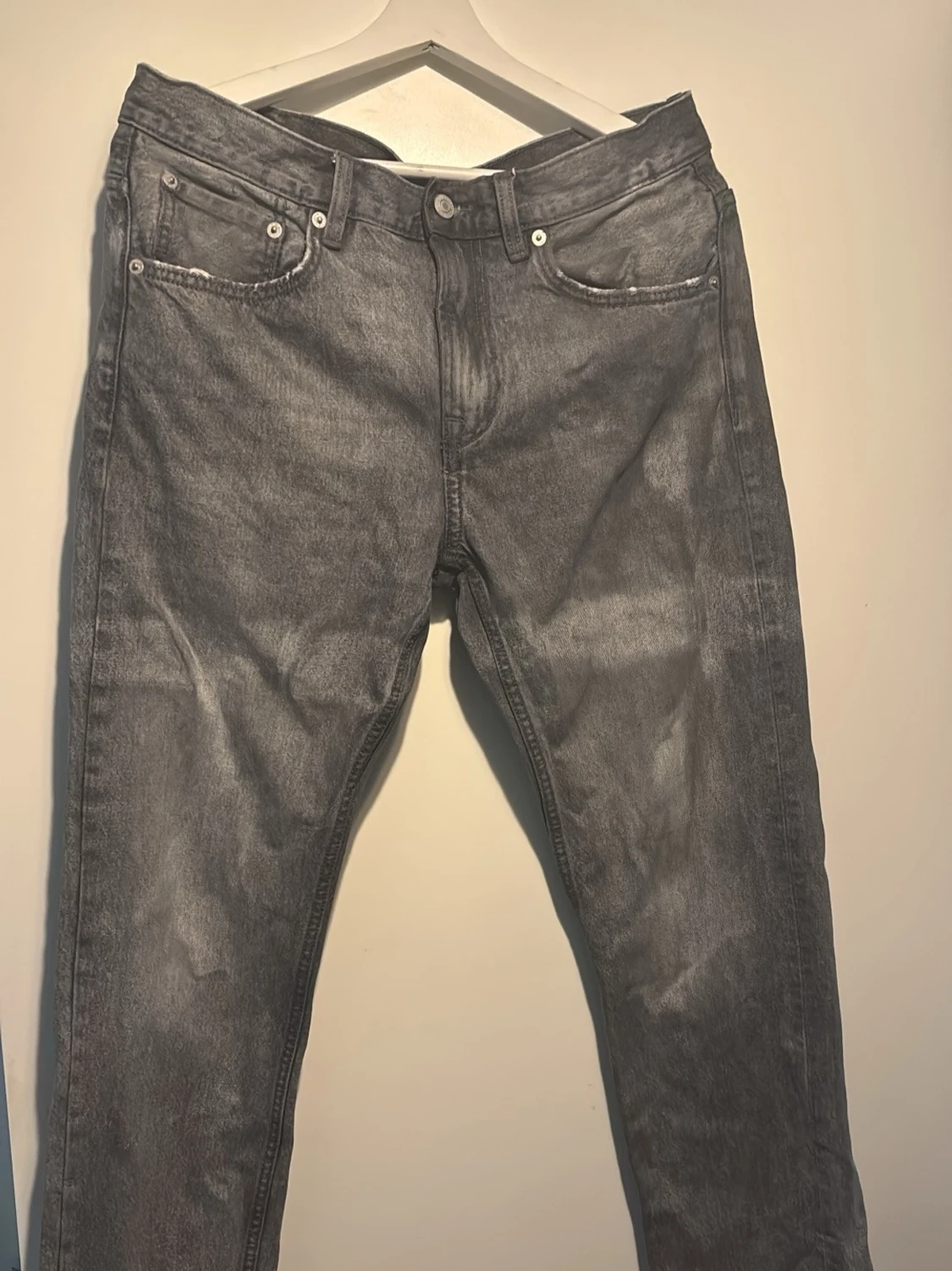Gråa  jeans - 1