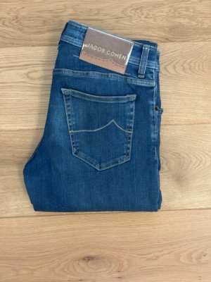 Jacob Cohën Slim Fit - Jacob Cohën jeans i modellen Nick Slim. Mycket bra skick. Priset kan diskuteras!