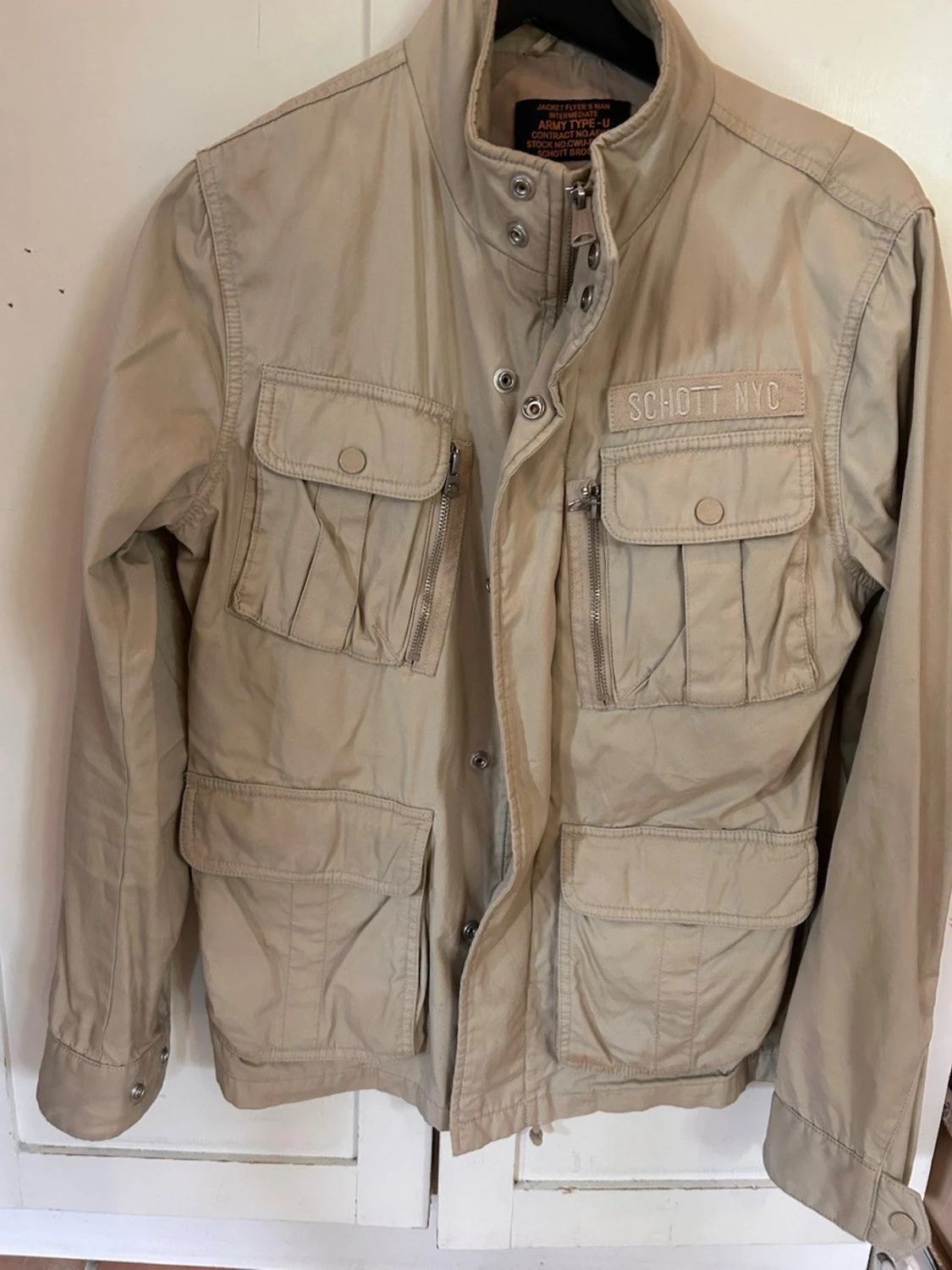 Beige jacka från Schott NYC
