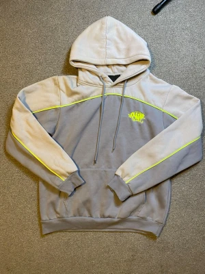 Syna world hoodie - Helt ny