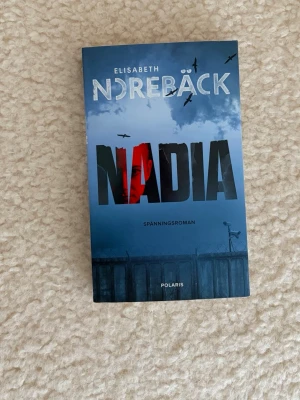 Pocketbok - NADIA - Pocketbok titel Nadia pris 30kr