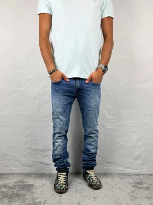 Replay jeans  - Ett par riktigt snygga jeans från Replay i storlek W29 L32 i modellen anbbas 