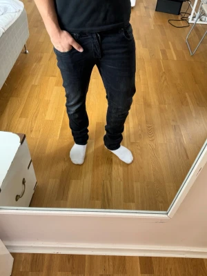 Replay grover jeans  - Replay Jeans | skick 9/10 | Storlek 30/32 | Pris - 499kr | Modellen är ca 180cm lång | Hör av dig vid minsta fråga eller fundering!!