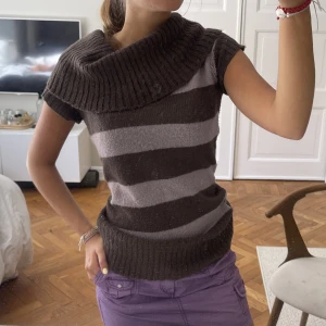 Stickad tröja  - Säljer denna super snygga tröja😍