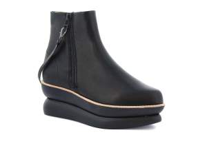 gram skor i läder - gram 503g Black Leather, strl 36, Nypris ca:2499 kr, Helt nya i kartong och oanvända, Priset kan diskuteras, Det är bara att slå iväg ett meddelande om du har någon fråga om skorna.