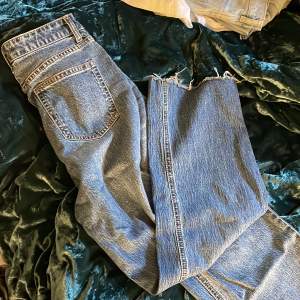 Jeans från hm i mörkblå