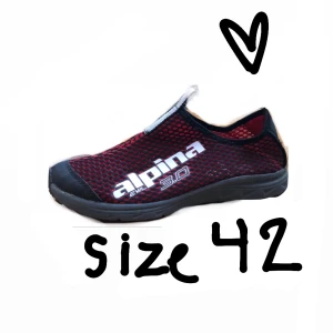 Alpina EWL 3.0 sportsko - Sportskor som är skonsamma mot fötterna vid fysisk aktivitet. Alpina EWL 3.0 storlek 42. Kan varit använda 1-2ggr men nyskick. Detaljer eller fler bilder på begäran. Pris kan ev diskuteras!! 