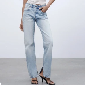 Zara Mid Rise jeans  - .