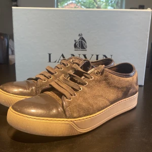 Lanvin - Lanvin skor, storlek 42, box och dustbag medföljer, bara frakt. pris kan diskuteras 