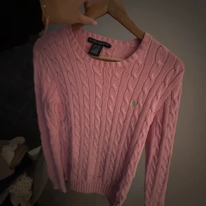Ralph Lauren stickad tröja!  - Använd nån gång! Nyskick! Nypris: 1800 