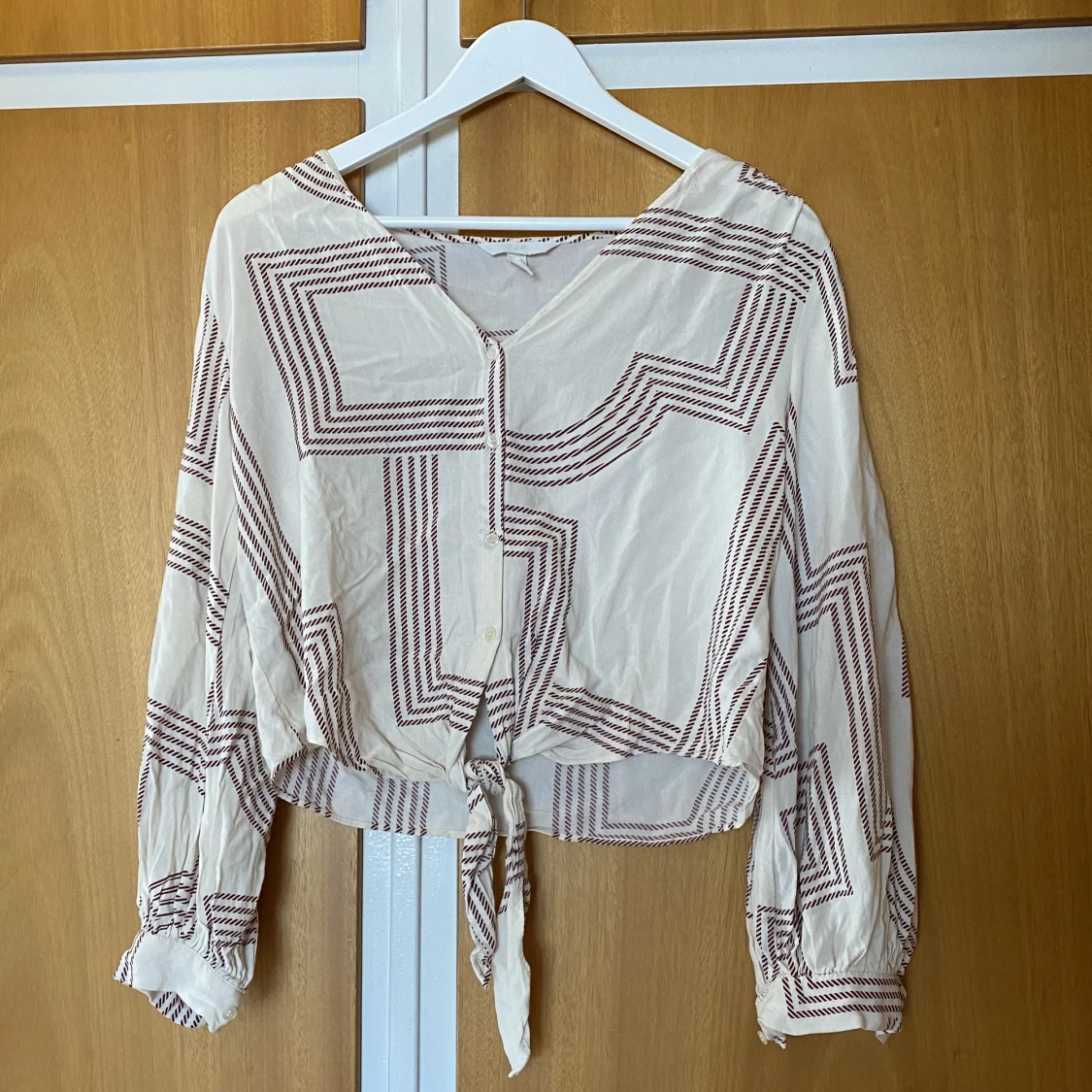 Blus m knytning - 91