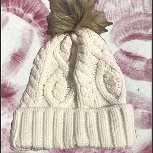 jätte söt mössa  - Jätte söt mössa från etirel!!! Bra skick 💯