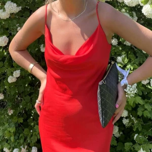 Röd långklänning från Zara - Röd långklänning från Zara i strl S.