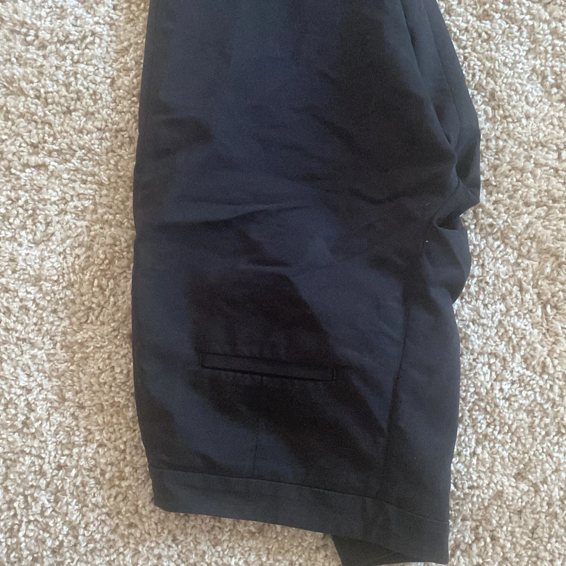 Svarta kostymbyxor  - 91