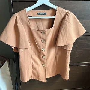 Blus - Jättefin blus i nyskick🧡