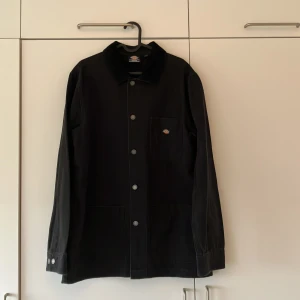 Dickies overshirt - Dickies workwear overshirt. Svart, Manchester krage. Oanvänd Medium