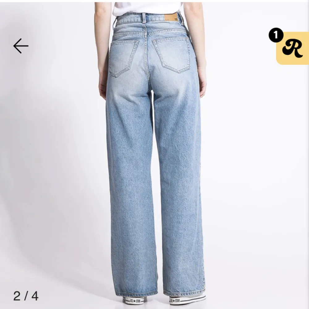Jättefina jeans ifrån Lager 157 som endast har använts en gång. Priset går att diskuteras.. Jeans & Byxor.