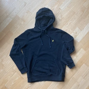 Lyle @ Scott - Använd men fint skick.