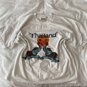 T-shirt - Står inte vilken storlek men skulle gissa på Medium