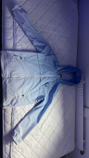 Trapstar windbreaker - Går att mötas i Helsingborg och produkten är i bra skick 