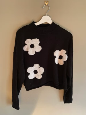 Tröja H&M - Stickad tröja, Divided H&M storlek M.